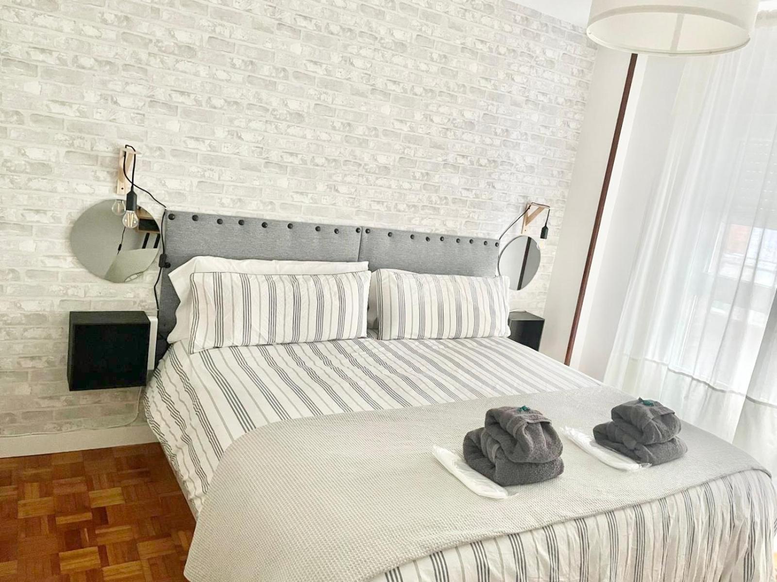 Tranquilidad Al Lado Del Centro Parking Incluido Apartment Oviedo Ngoại thất bức ảnh